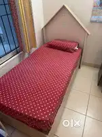 Single bed for kids