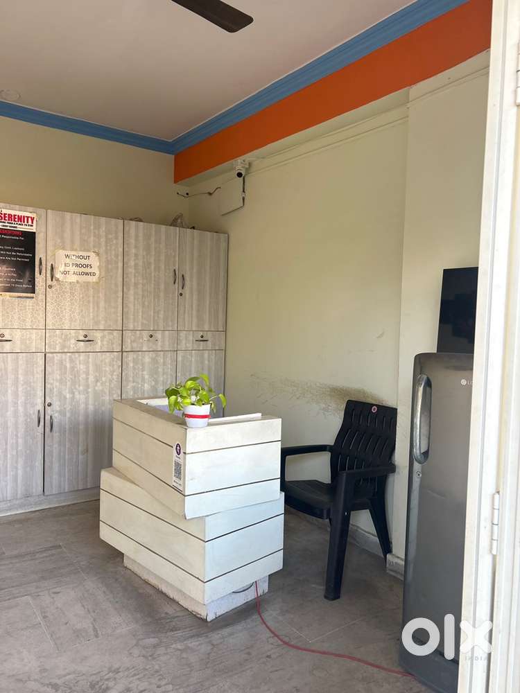 Oyo hotel need a good room boy and resepition