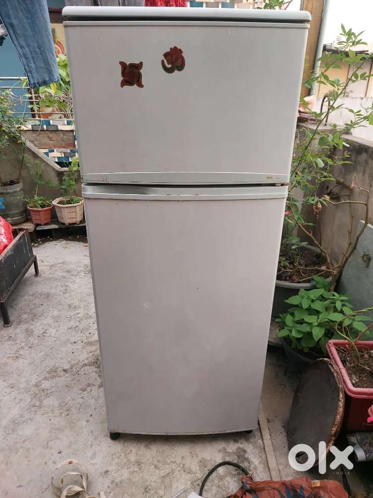 Double door fridge