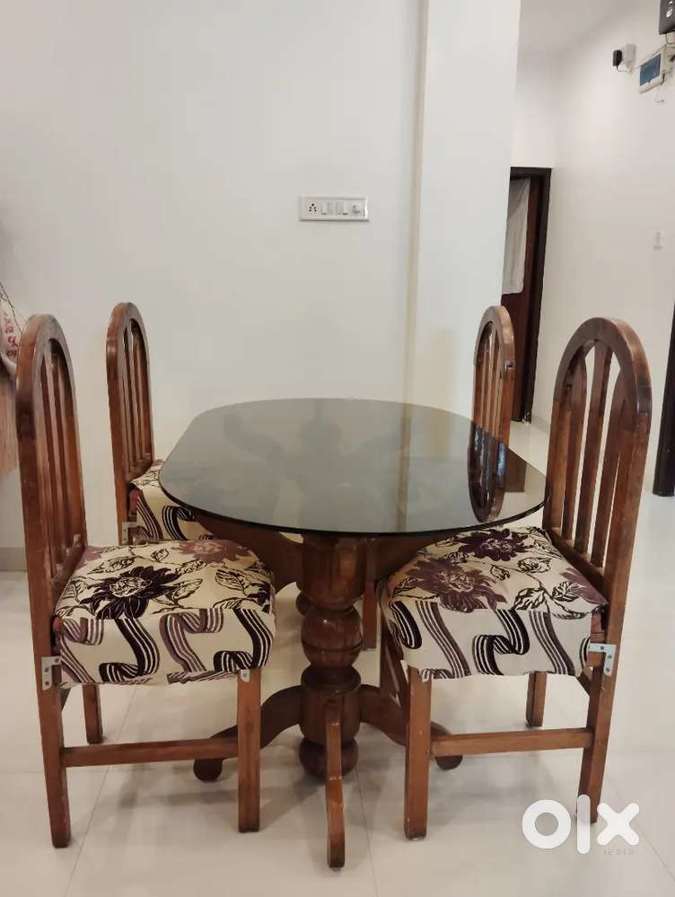 Dining table with 4 chairs