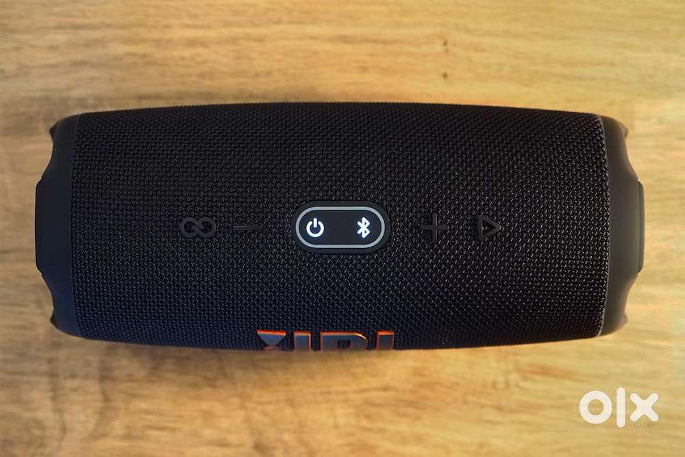 Jbl charge 5 bluetooth speaker