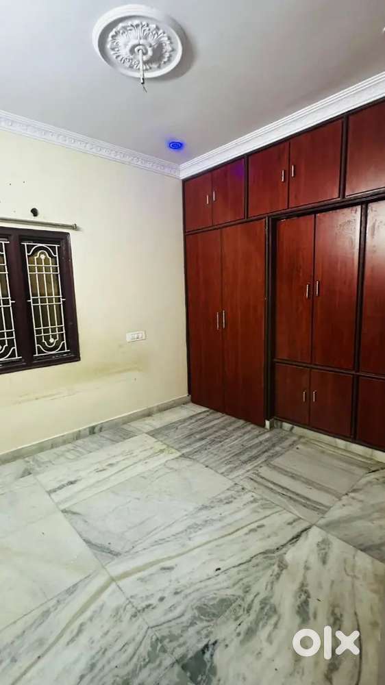Excellent 2 bedroom house for rent in prime area