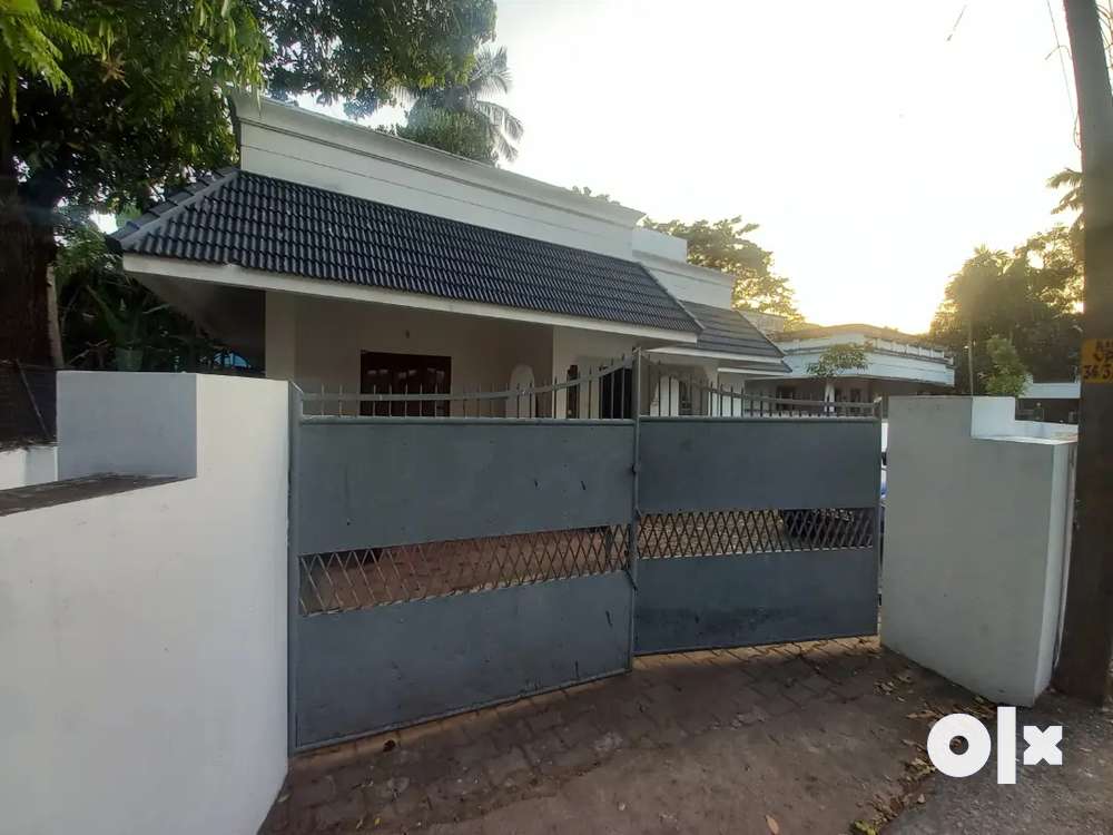 House in 10 cent plot for sale in Kollam town