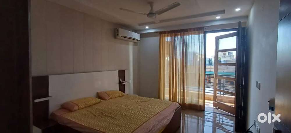 Newly built Furnished 2 bedroom drawing room in sector 17 panchkula.