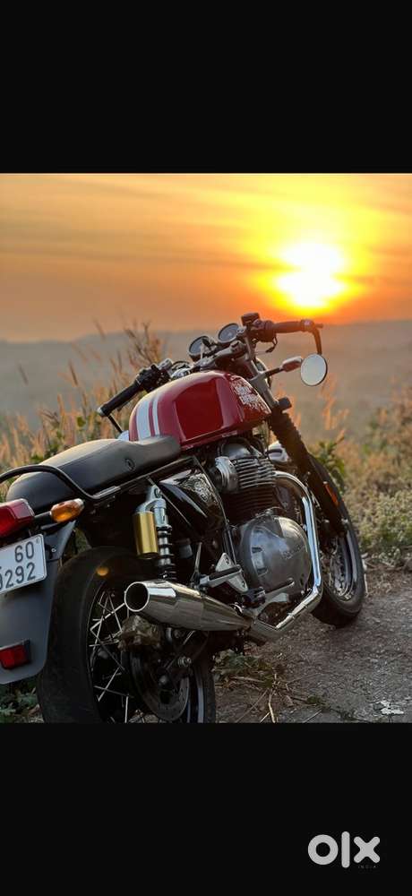 Royal Enfield GT 650 Rocker Red (2024) - Single owner, Red Rooster