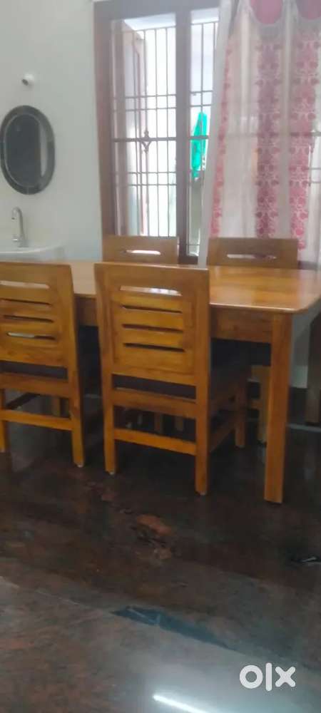 Dinning Table