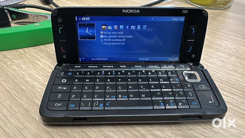 Nokia E90 communicator