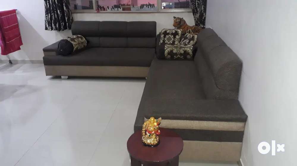 Furnished 2 Bhk Flat For Sell Adajan Palanpur Surat