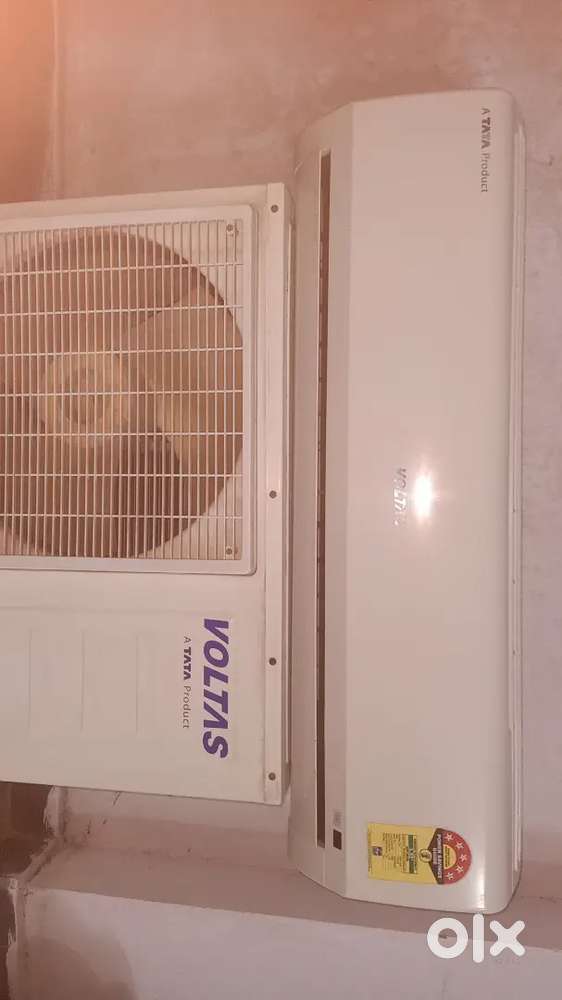 AC 1.5 ton 5.star model best condition indor outdoor copper pipe