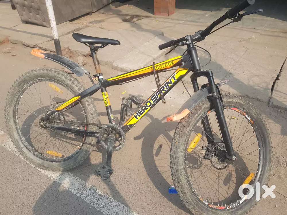 New Condition cycle double disk brake tubeless tires urgent sell