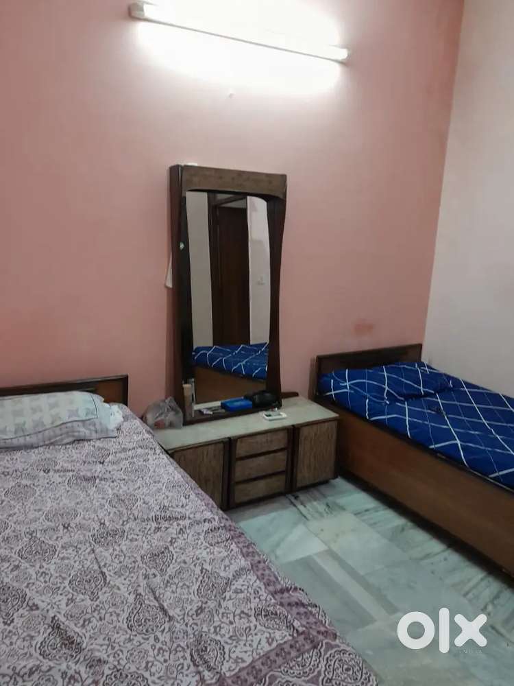 Rajouri Garden boys PG walking distance from metro station