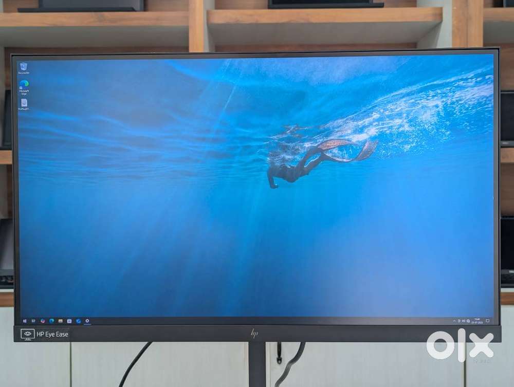 Used HP Elite Display E27d - 27 inch QHD IPS Monitor