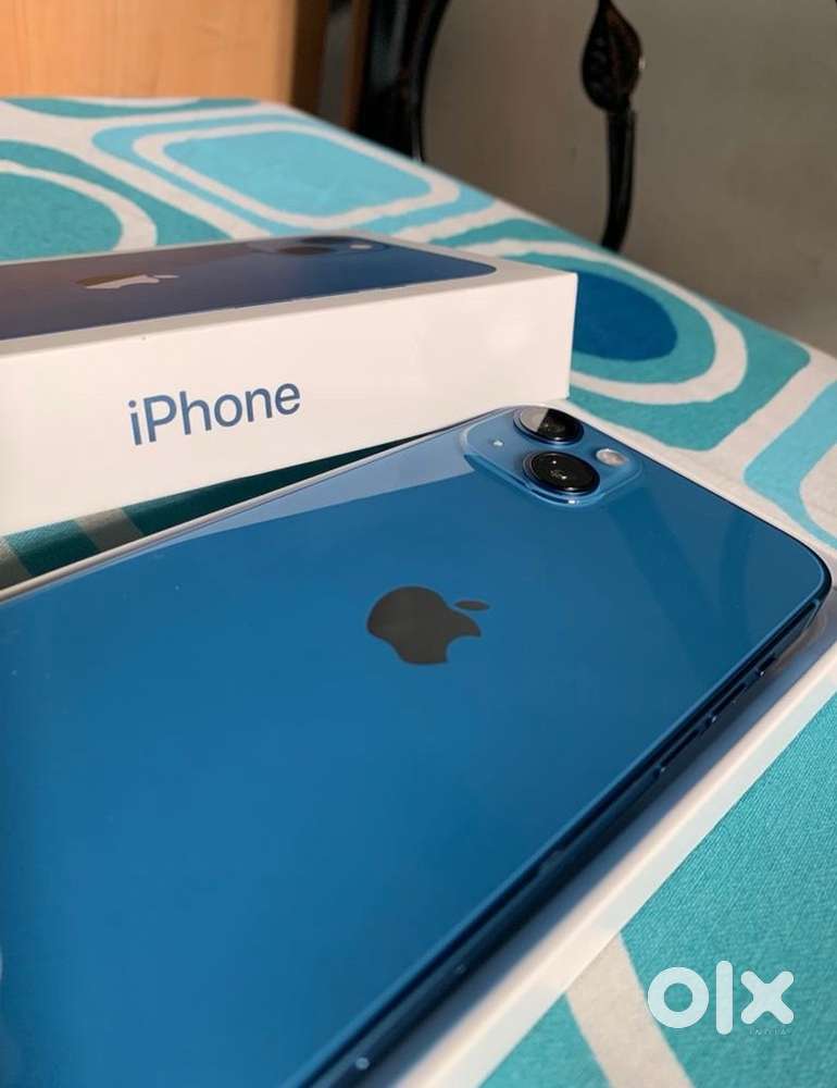 Urgent IPHONE 13 with box