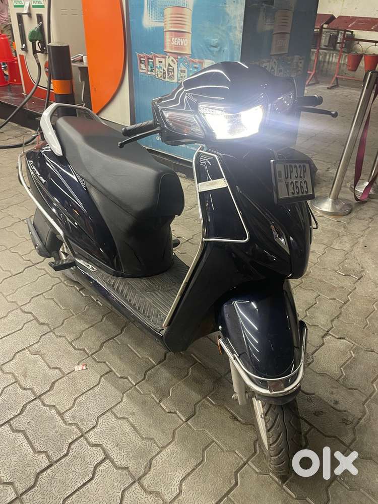 Brand new only 11 months old in showroom condition