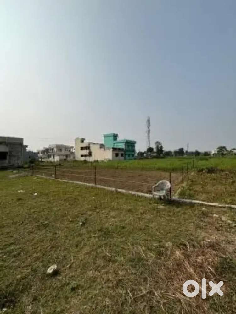 Residential plot Sale in gated society