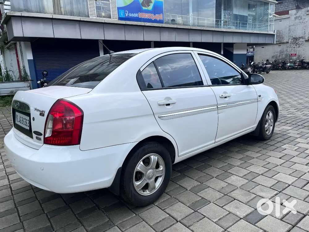Hyundai Verna 2009 Diesel 121000 Km Driven