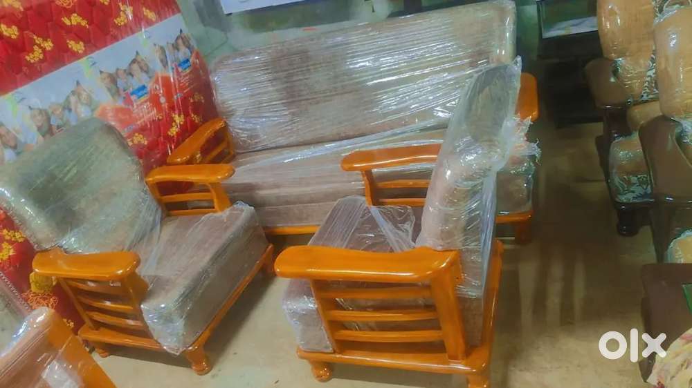 Brand new Charlie sofa 5 seater with 3 year warranty