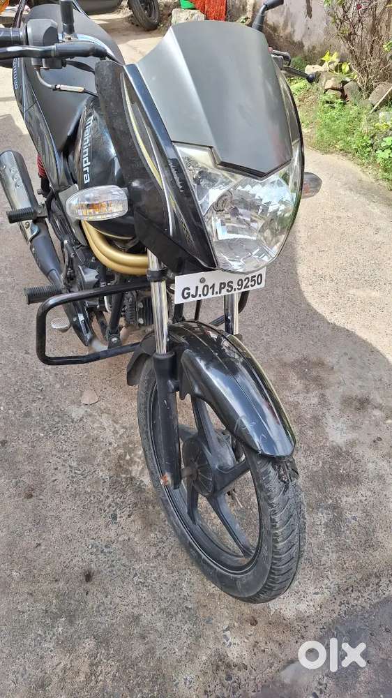 Mahindra Centuro