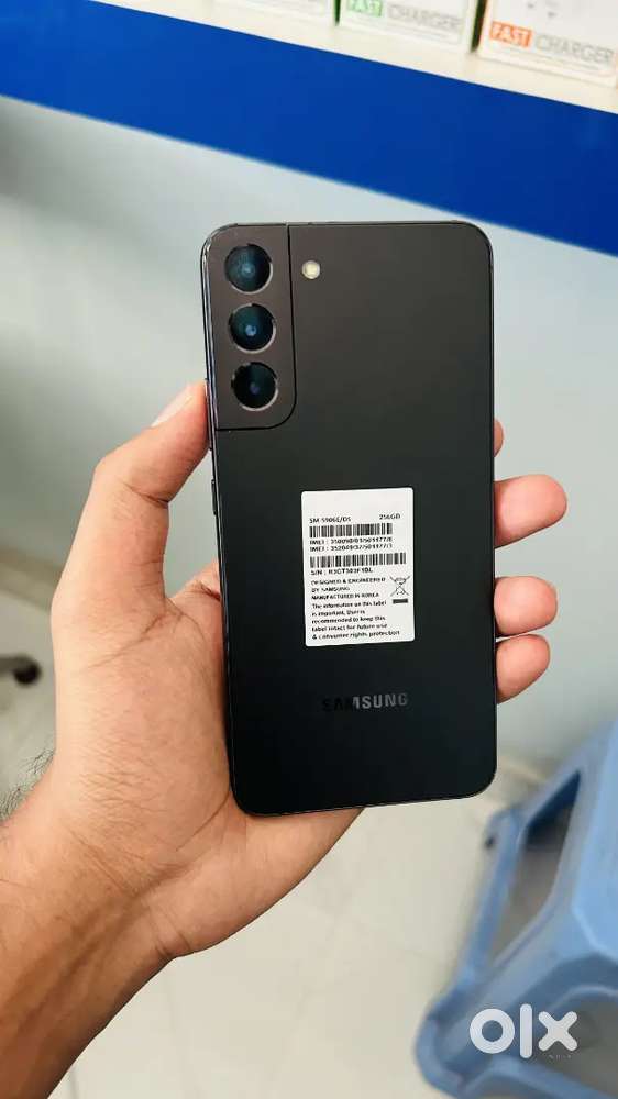 Samsung S22+ 8/256 full fresh condition only 2 line in display