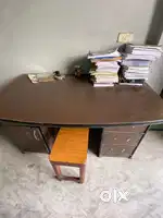 Office Table Delux (Open to negotiate)