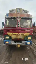 12 Tyre Excellent condition truck available for sell