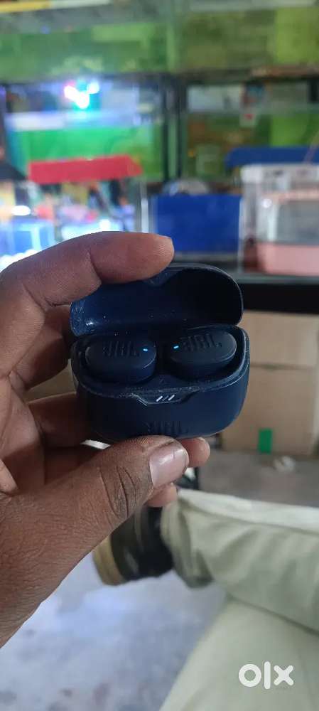 JBL tune buds
