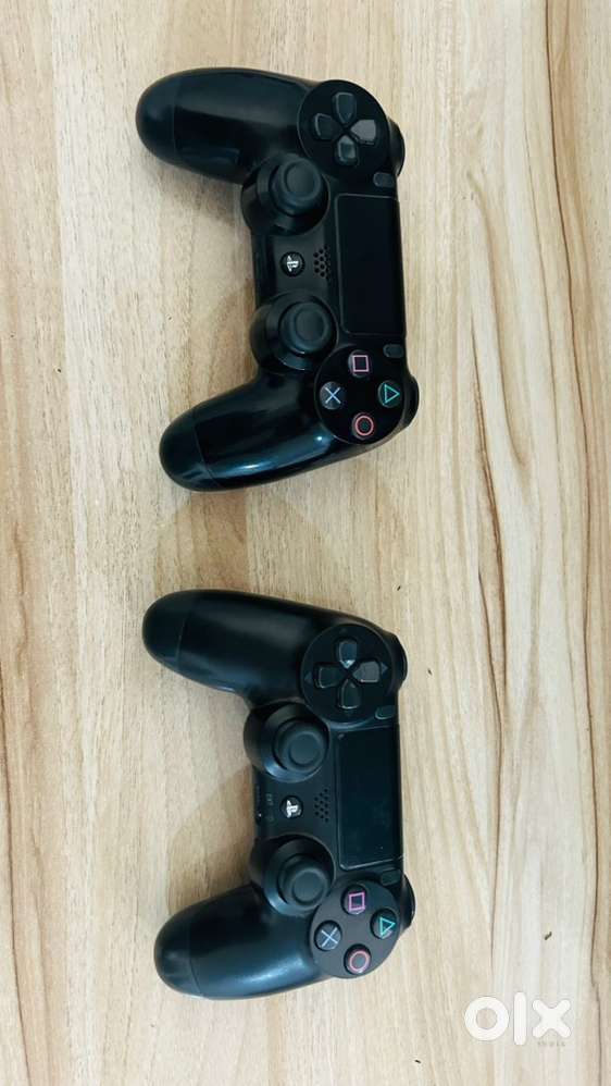 SONY PS4 WITH HD SCREEN EXCELLENT CONDITION  full set ready to play