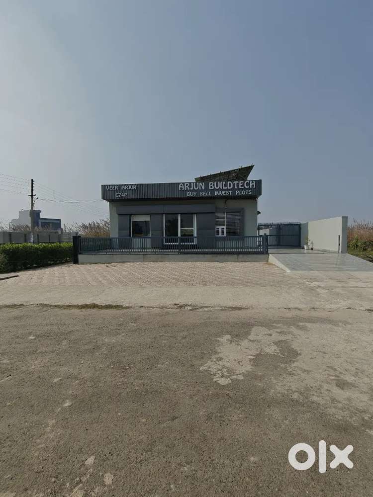 358 गज प्लॉट सेल पर हुडा सेक्टर 27, रोहतक