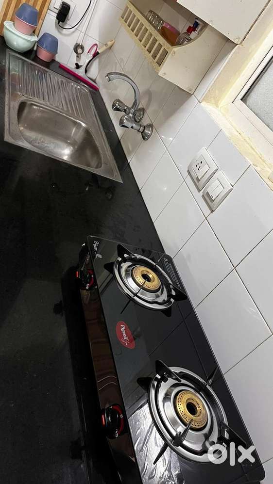 2 burner glass top pigeon stove.