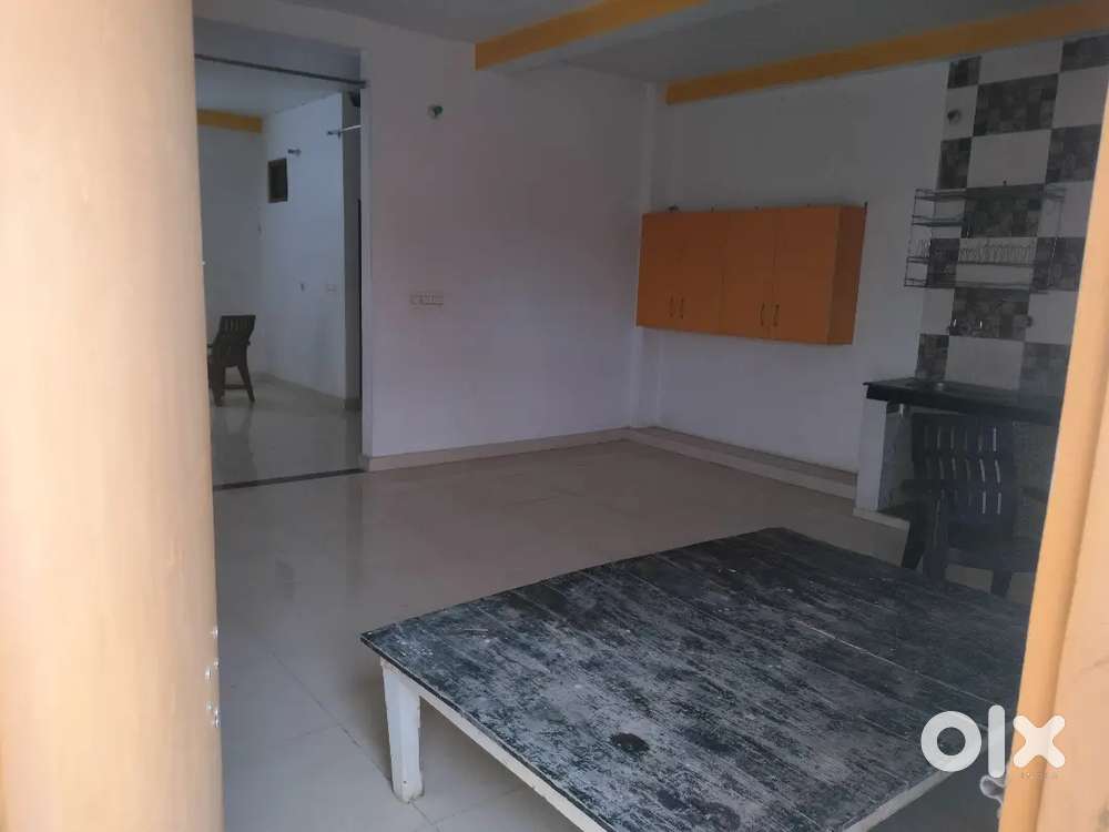 किराए के लिए उपलब्ध