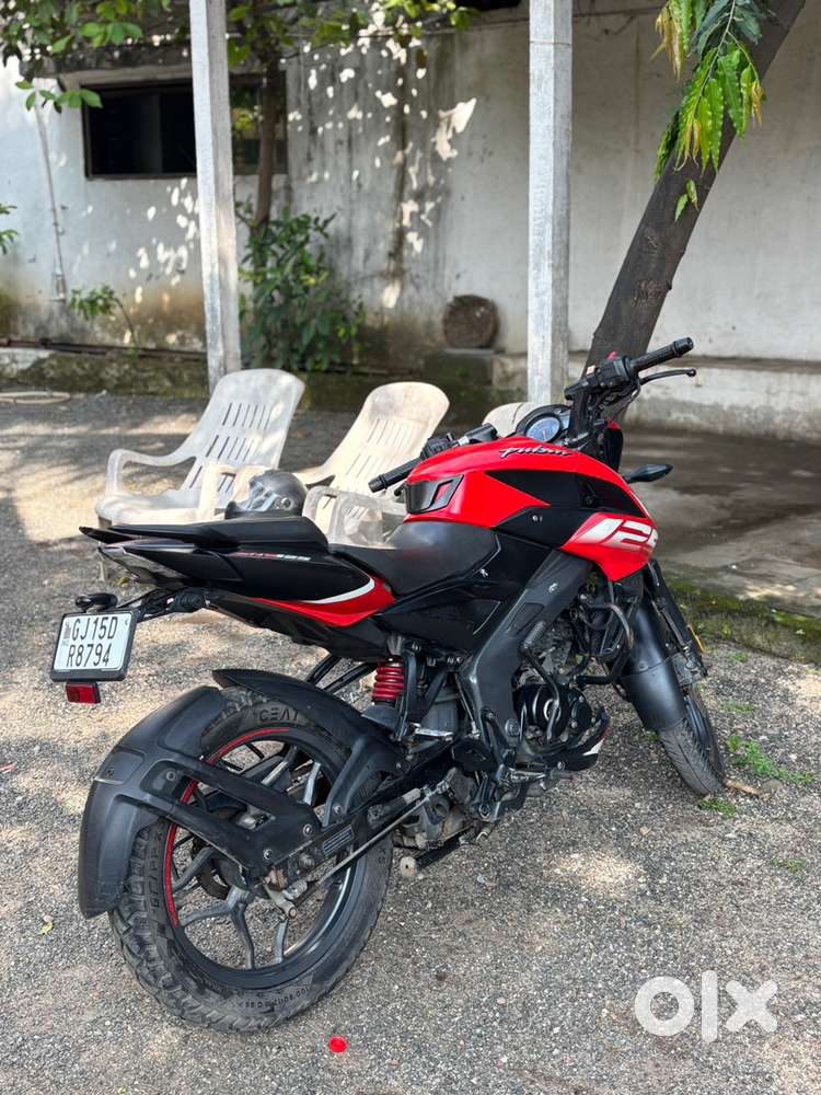 Pulsar ns 125