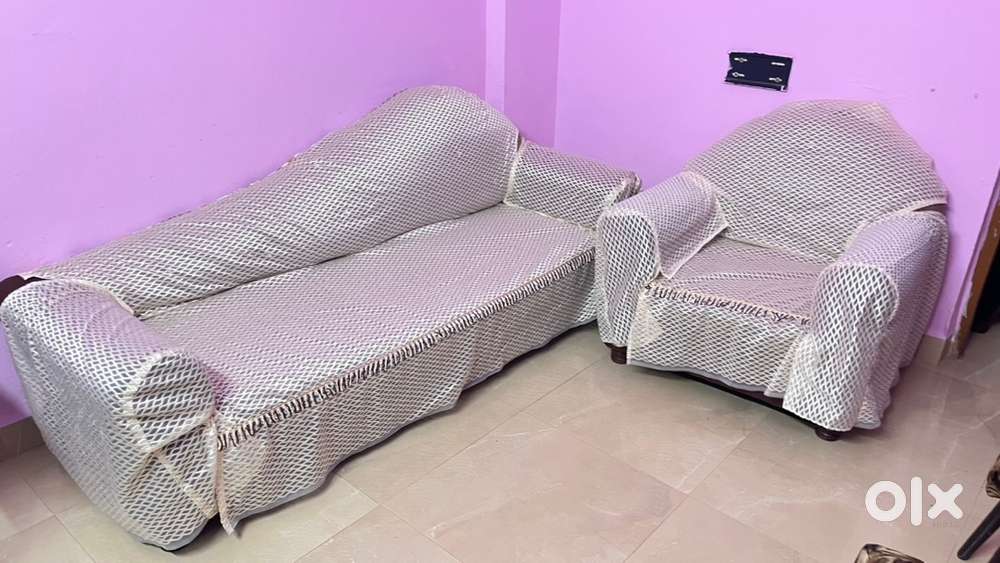 Sofa  Set +2 seater single sofa set with beautiful cover