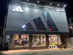 Retail Associate