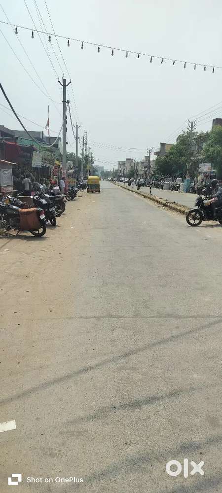 दुकान खरीदे काले रास्ते पर ऑन हाइवे सभी सुविधाओं के साथ