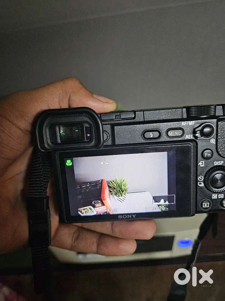 Sony A6400 Camera Under 1 year (Bill,Box,charger) all
