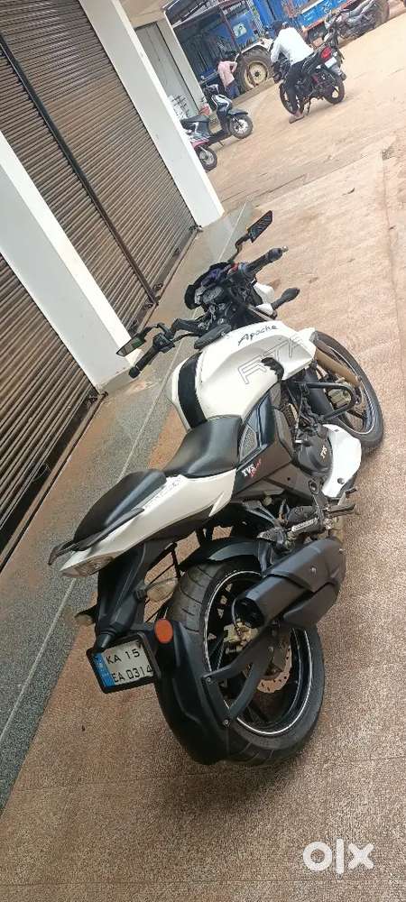 Apache rtr 200 4V
