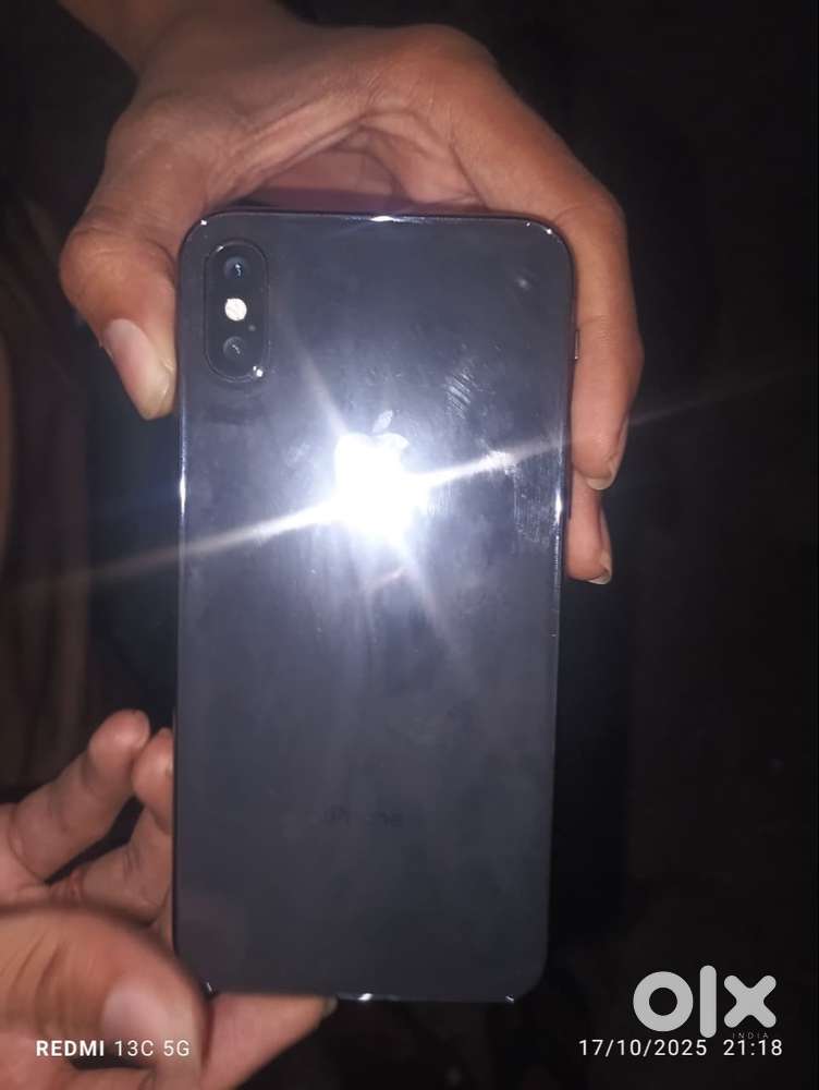 I phone x 256 display and battery change face id off baki all working