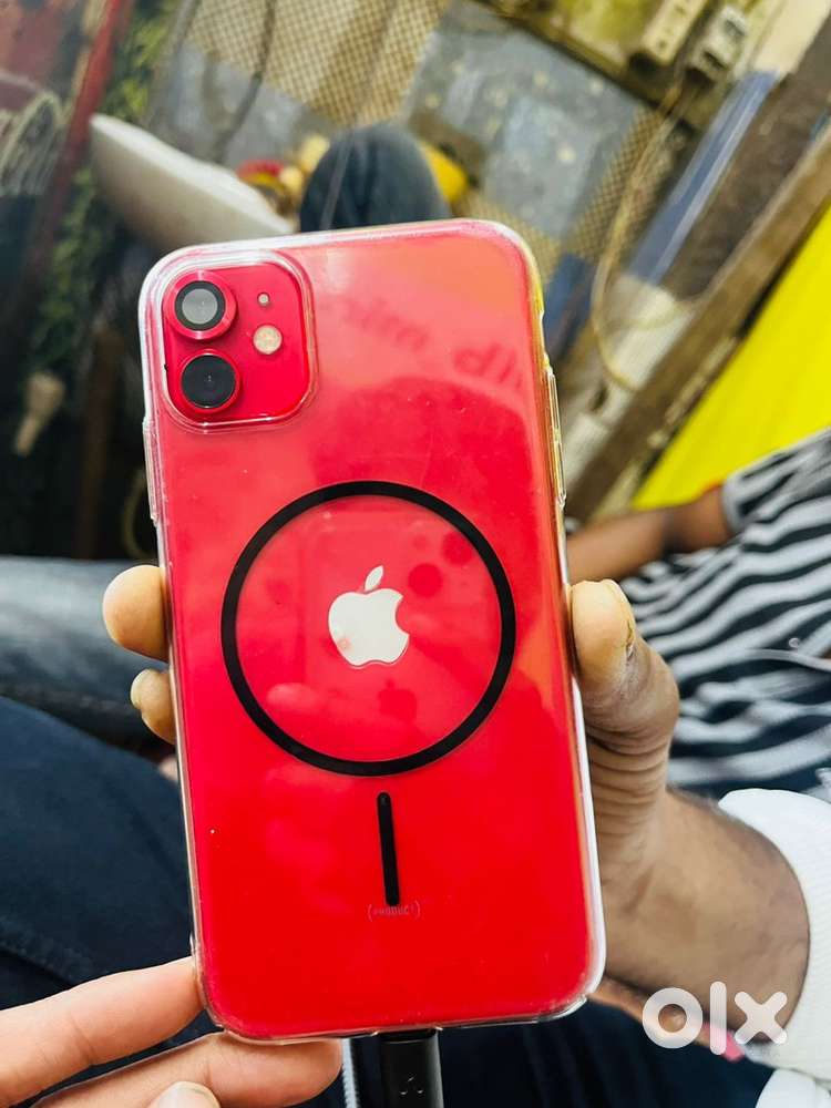 11 gb 64 red colour