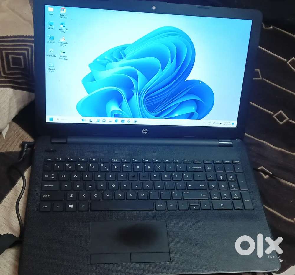 HP Laptop 15-bw0xx  AMD A4  4GB RAM  Good Condition – Second Hand