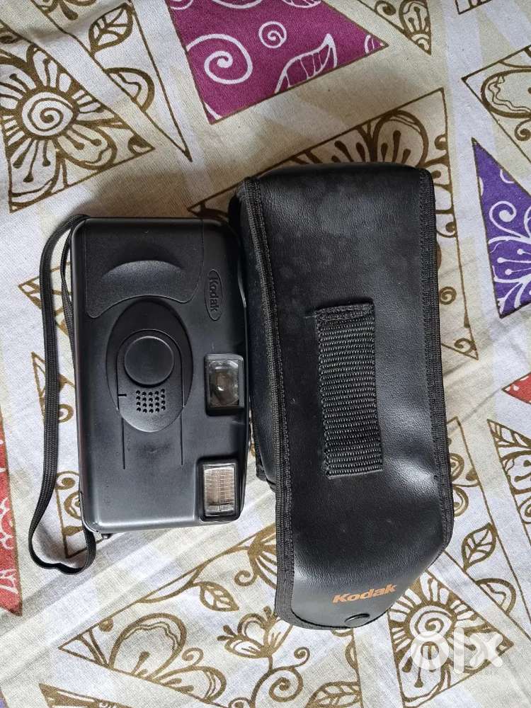 Kodak KB 10 35mm point-and-shoot film camera.