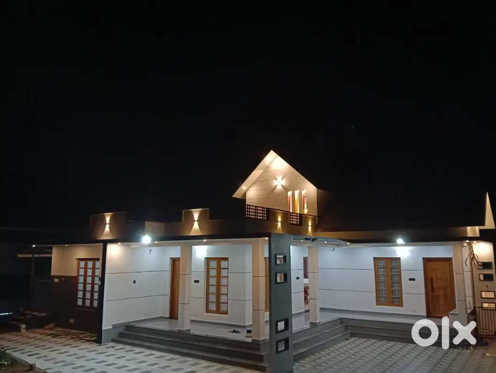 4BHK home for sale near MC Road Nilamel