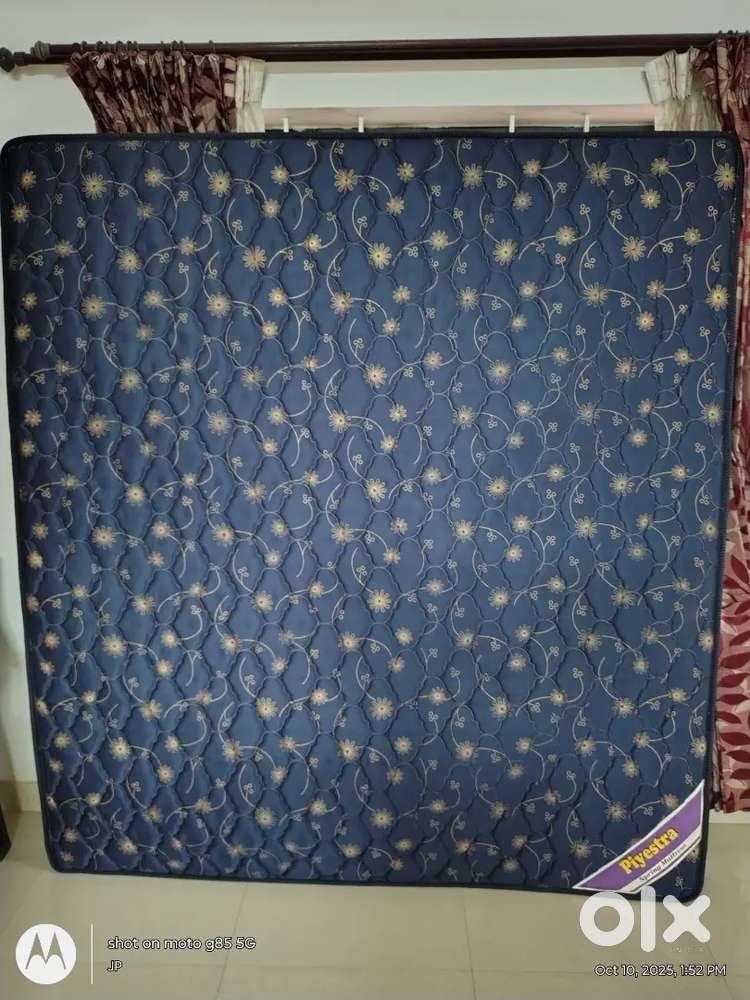 Spring mattress king size