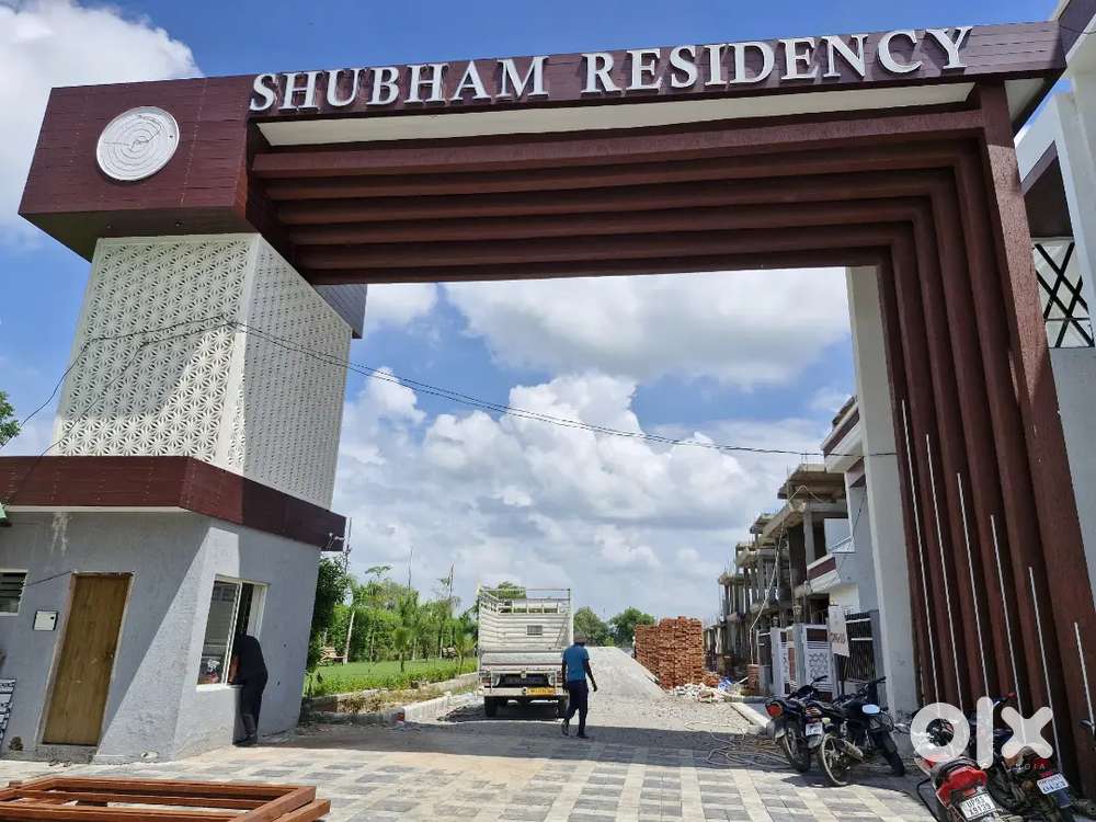 Luxury 4Bhk Triplex villa for sale