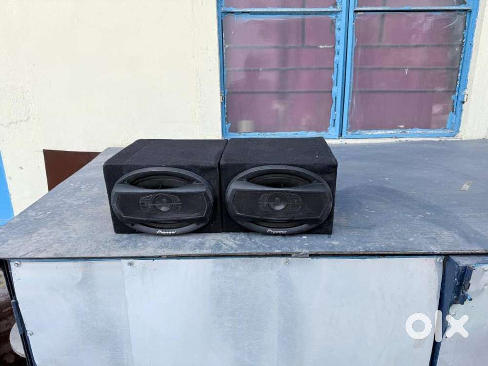 Pioneer Speakers
