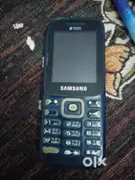 Ek dam ok set h do sil pad jati h or memori card bhi samsung duos