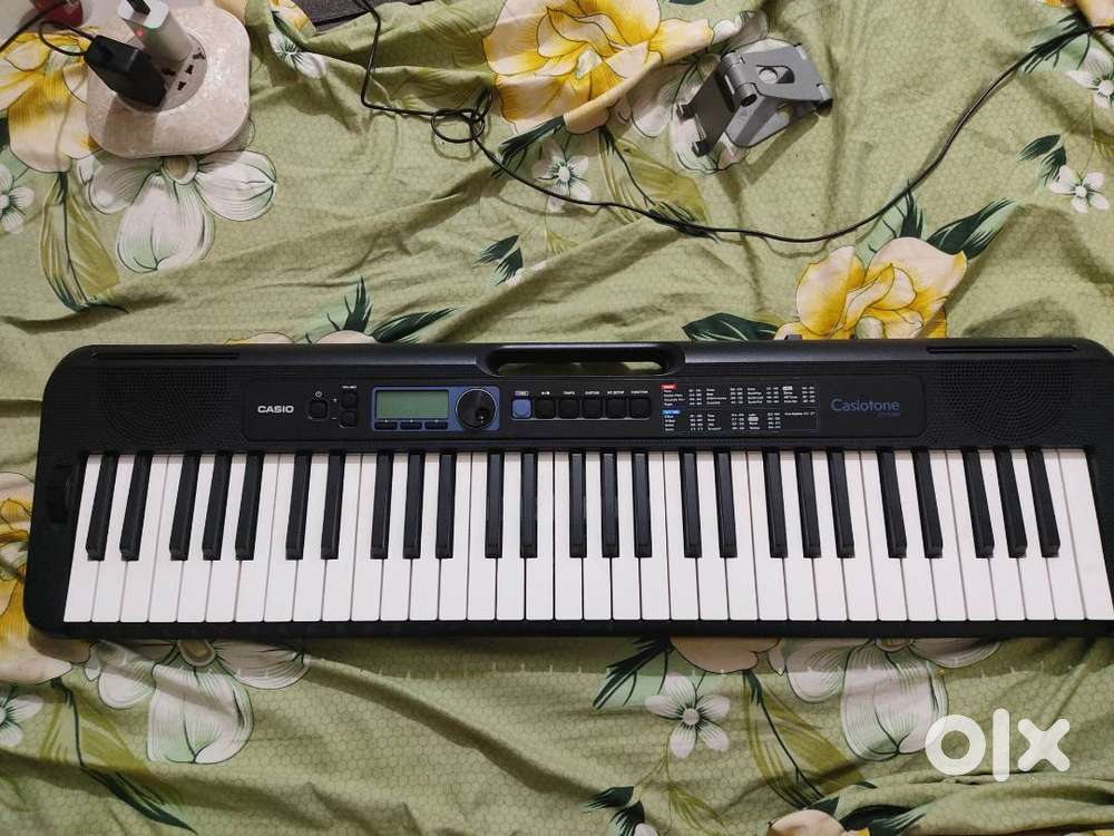 Casiotone CTS-300(Best Piano Keyboard for Beginners
