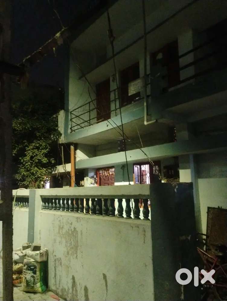 Individual home 1 floor on rent