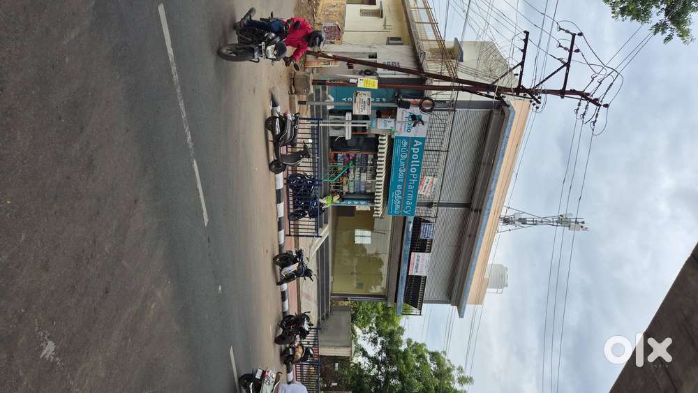 Commercial Showroom for rent