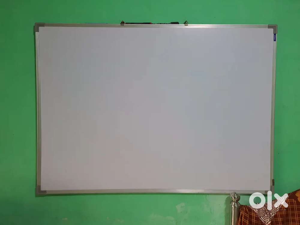 Whiteboard   4×3 Feet (Duster and Markers included)