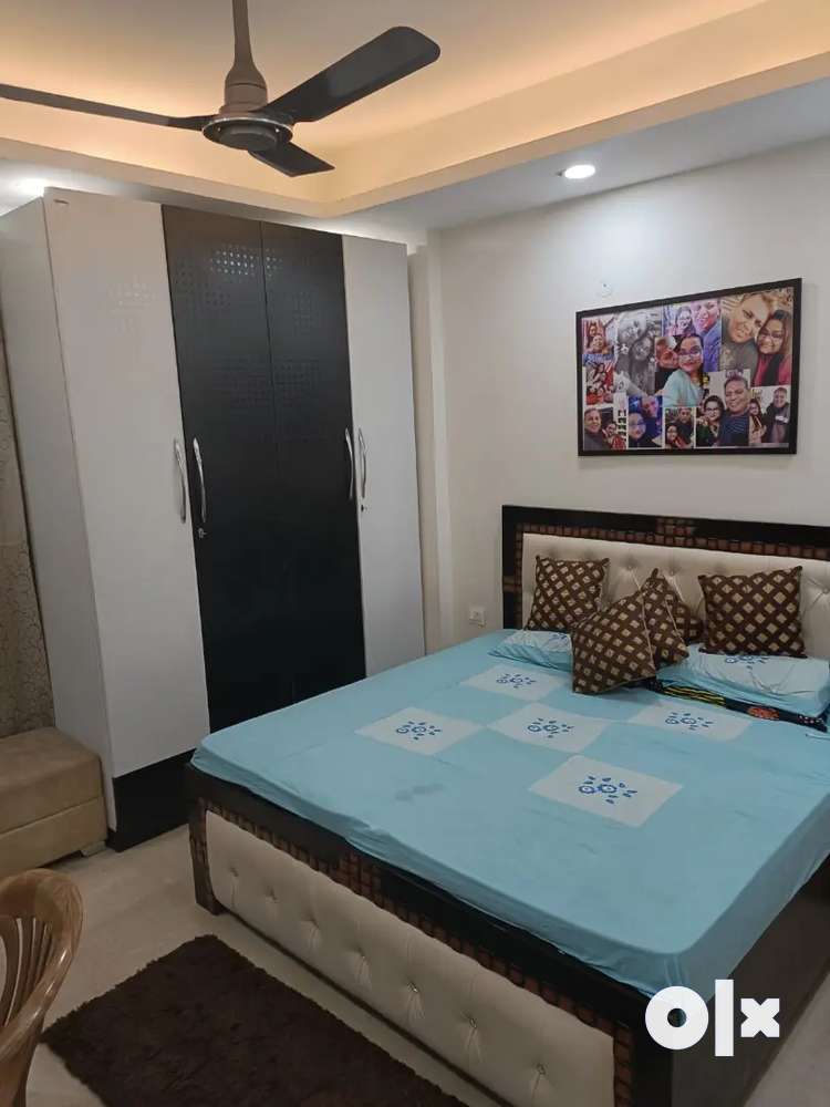 3bhk fully furnished independent flat near patel nagar